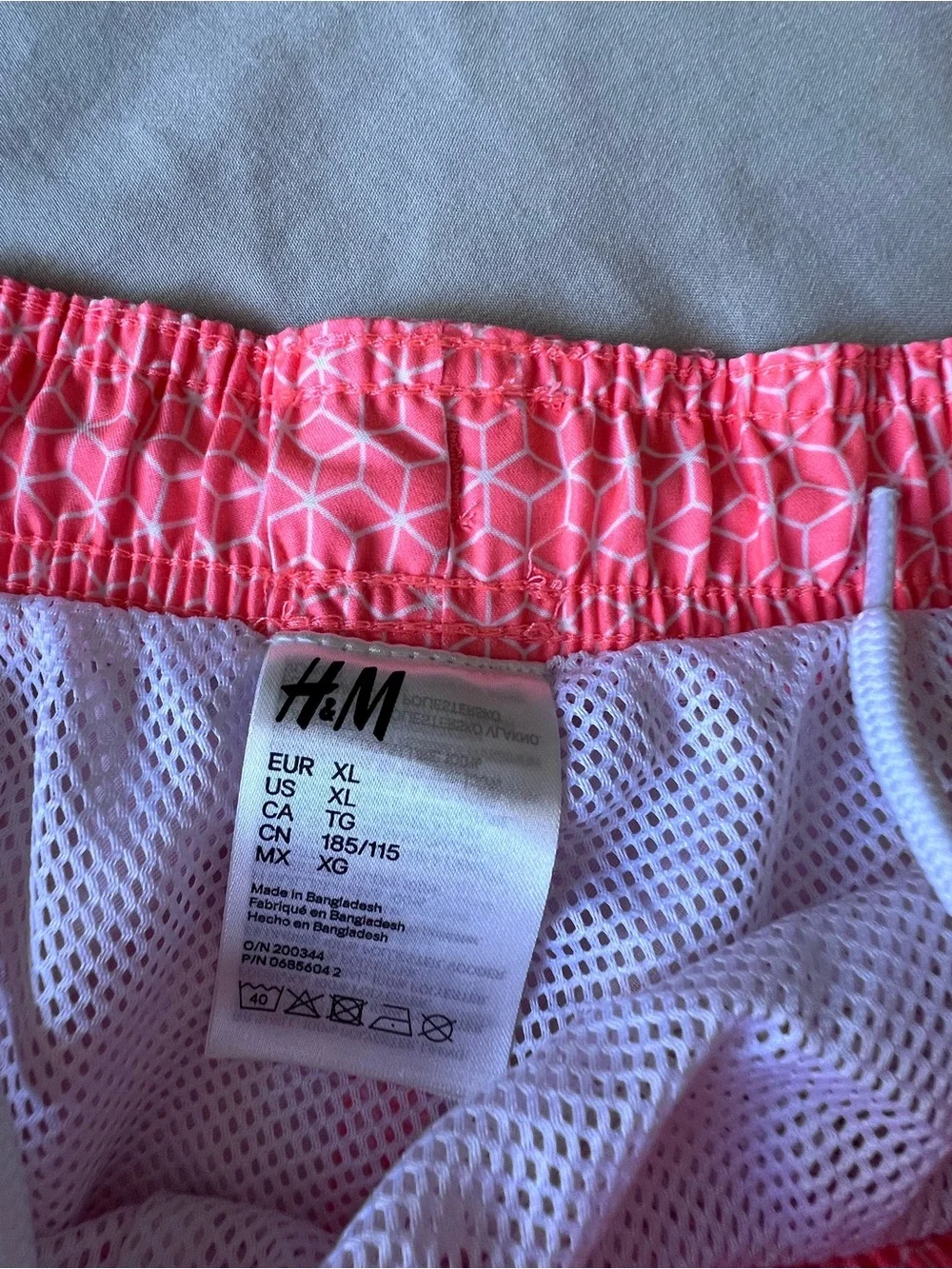 H&M Men’s Pink Geometric Athletic Swim Shorts XL